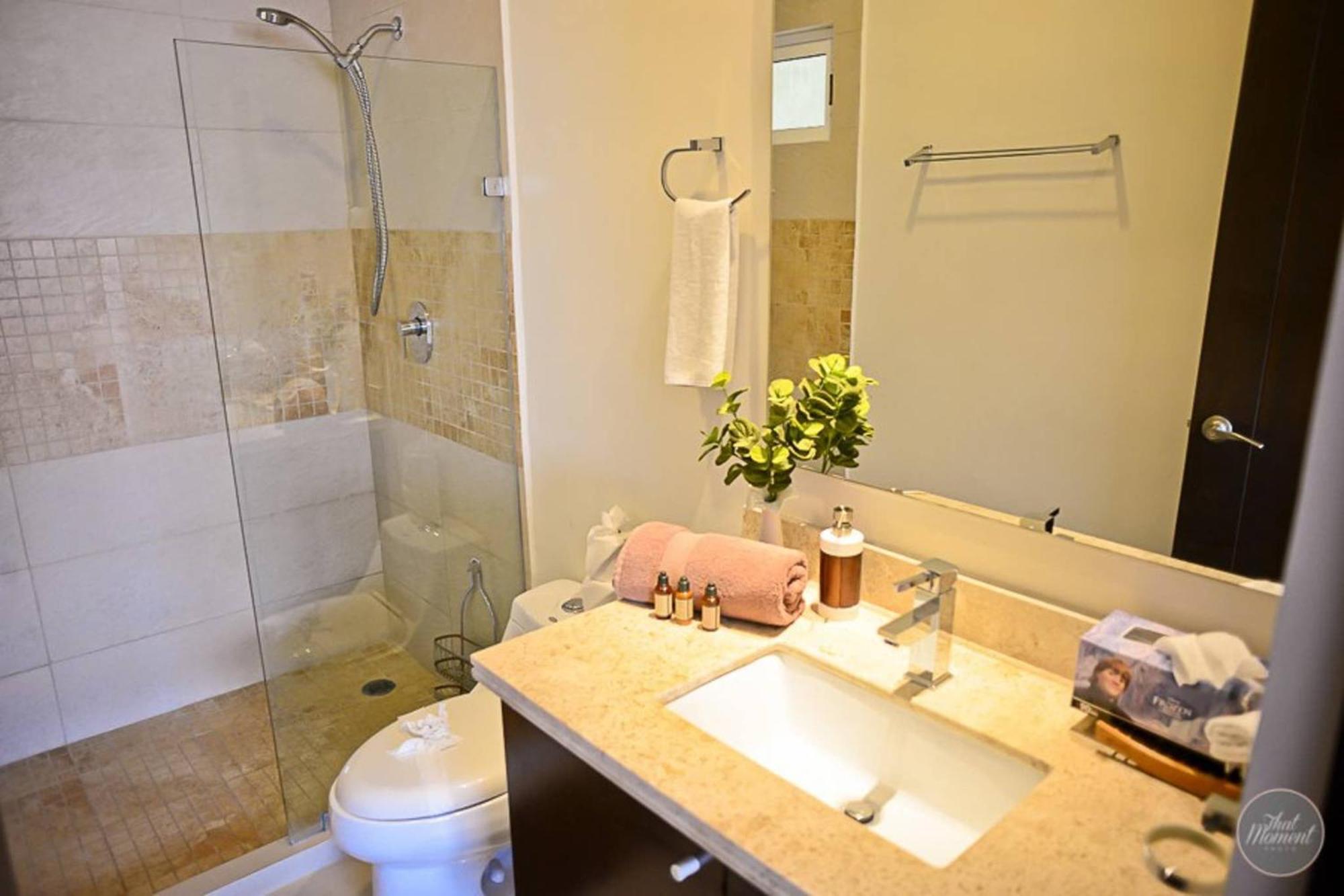 Сasa de vacaciones 3 Bedroom Penthouse With Private Rooftop + Jacuzzi, Pool, Gym & Club, Sabbia *