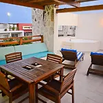 3 Bedroom Penthouse With Private Rooftop + Jacuzzi, Pool, Gym & Beach Club, Sabbia