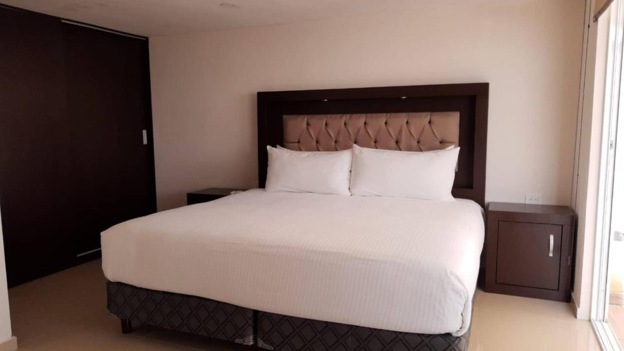 3 Bedroom Penthouse With Private Rooftop + Jacuzzi, Pool, Gym & Club, Sabbia *